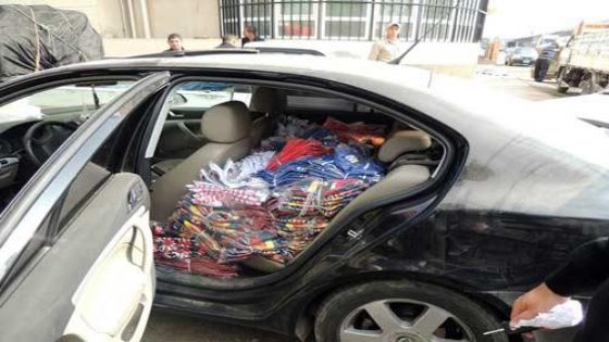 أمن البرنوصي يحجز سيارة محملة ب1 طن من الملابس الجديدة المهربة من سبتة