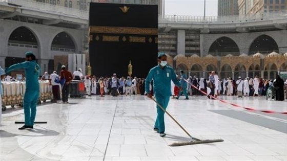 السعودية تعيد اليوم فتح المساجد
