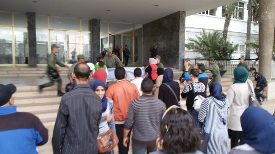 المجازون المعطلون يقررون نقل إحتجاجاتهم إلى مدينة مراكش