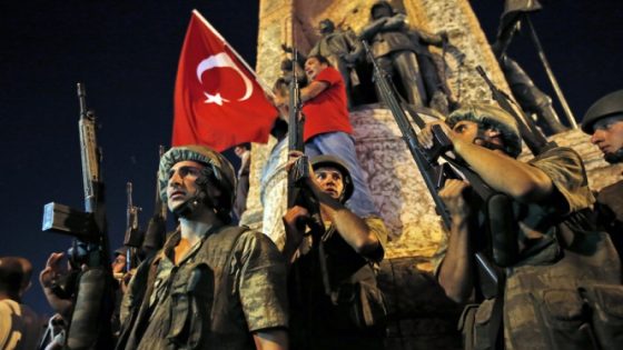 بعد فشل الانقلاب ..عزل 34 من قيادات الجيش التركي