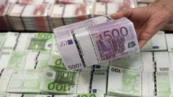 بنك المغرب يتوقع بلوغ تحويلات “مغاربة العالم” مايناهز 100 مليار درهم