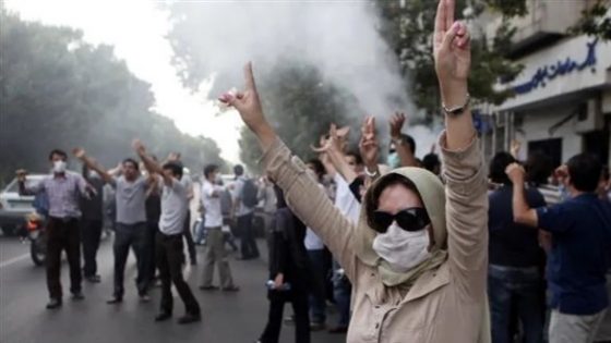 إيرانيون يدعون إلى إحياء ذكرى “نونبر الدموي”