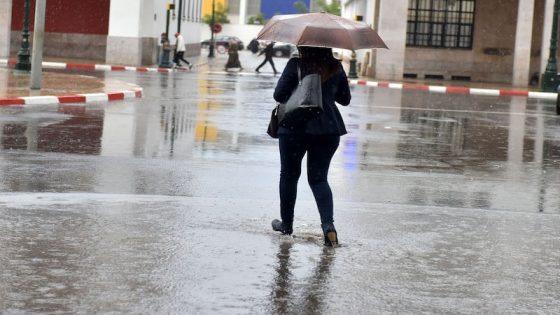 نشرة إنذارية: أمطار قوية مرتقبة نهاية الأسبوع بعدد من المدن
